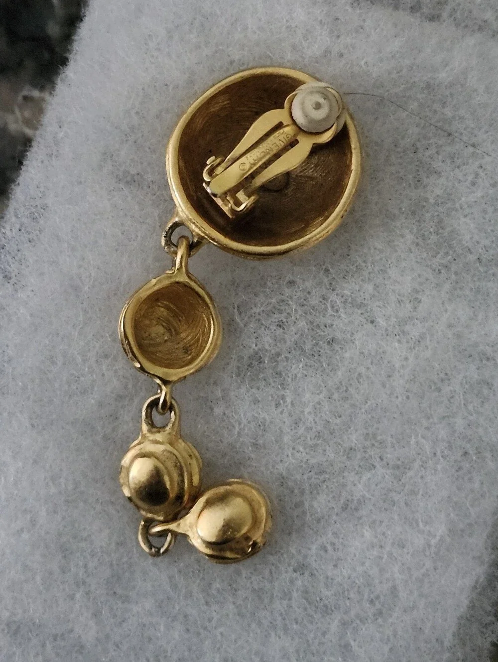 Givenchy elegant gold