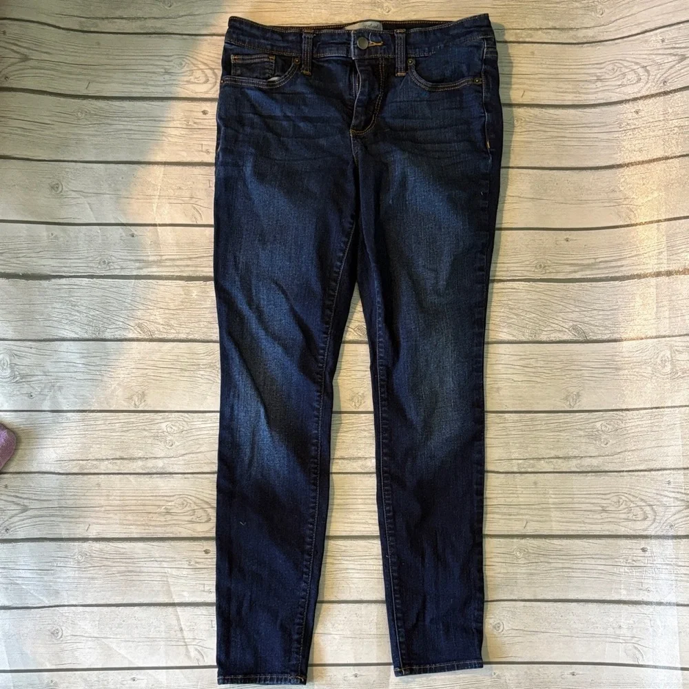 Universal Thread Dark Indigo Skinny Jeans