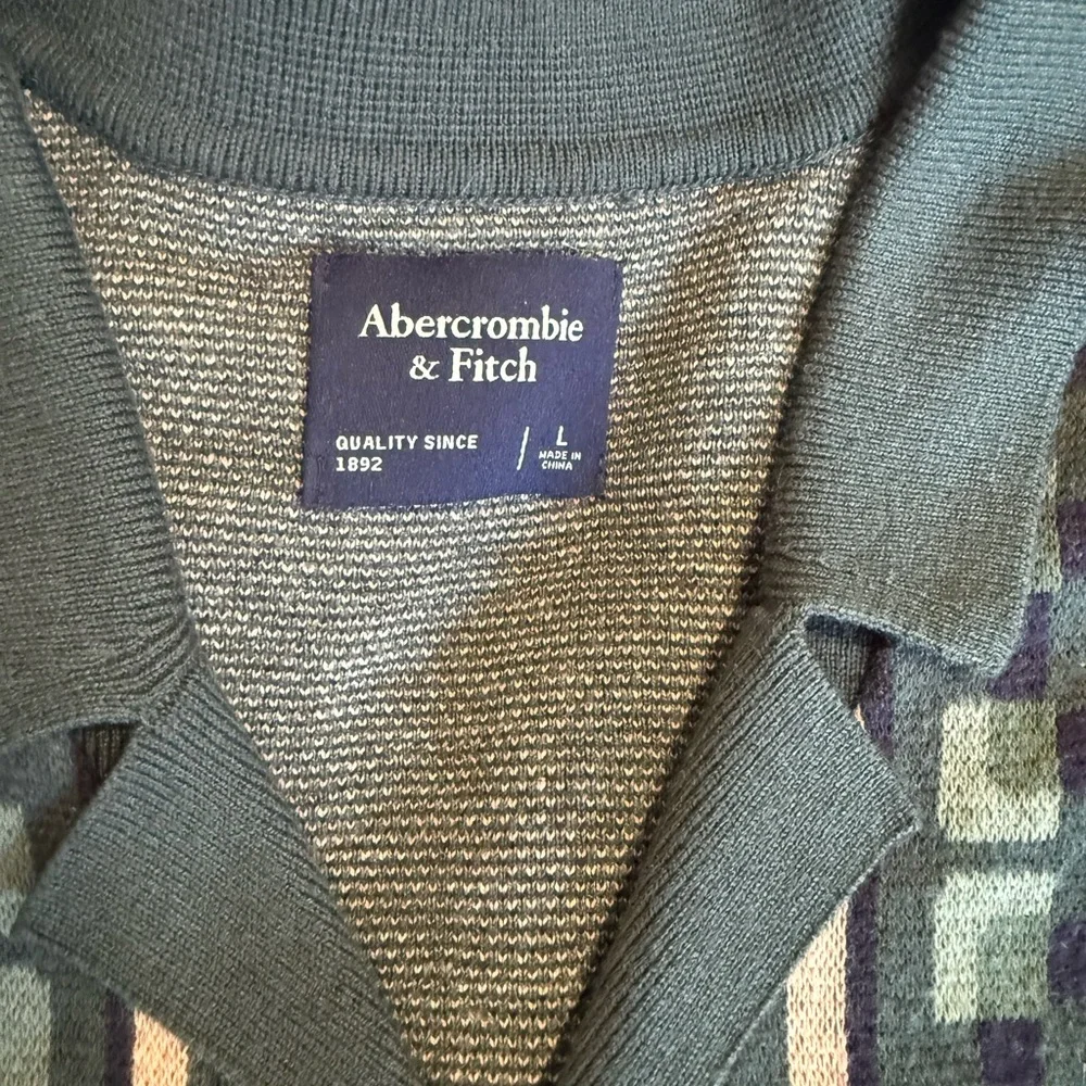 Abercrombie & Fitch Green Patterned Button-Up Sweater