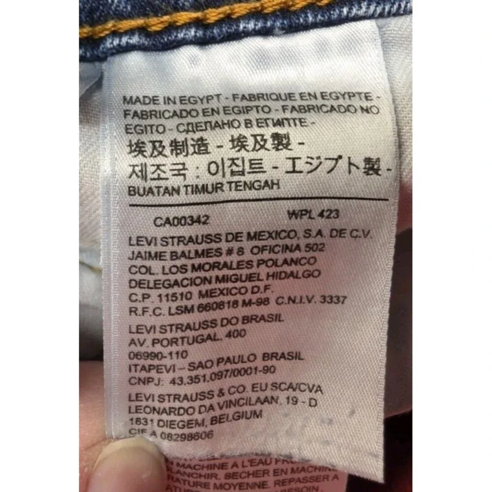 Levis received bidding great