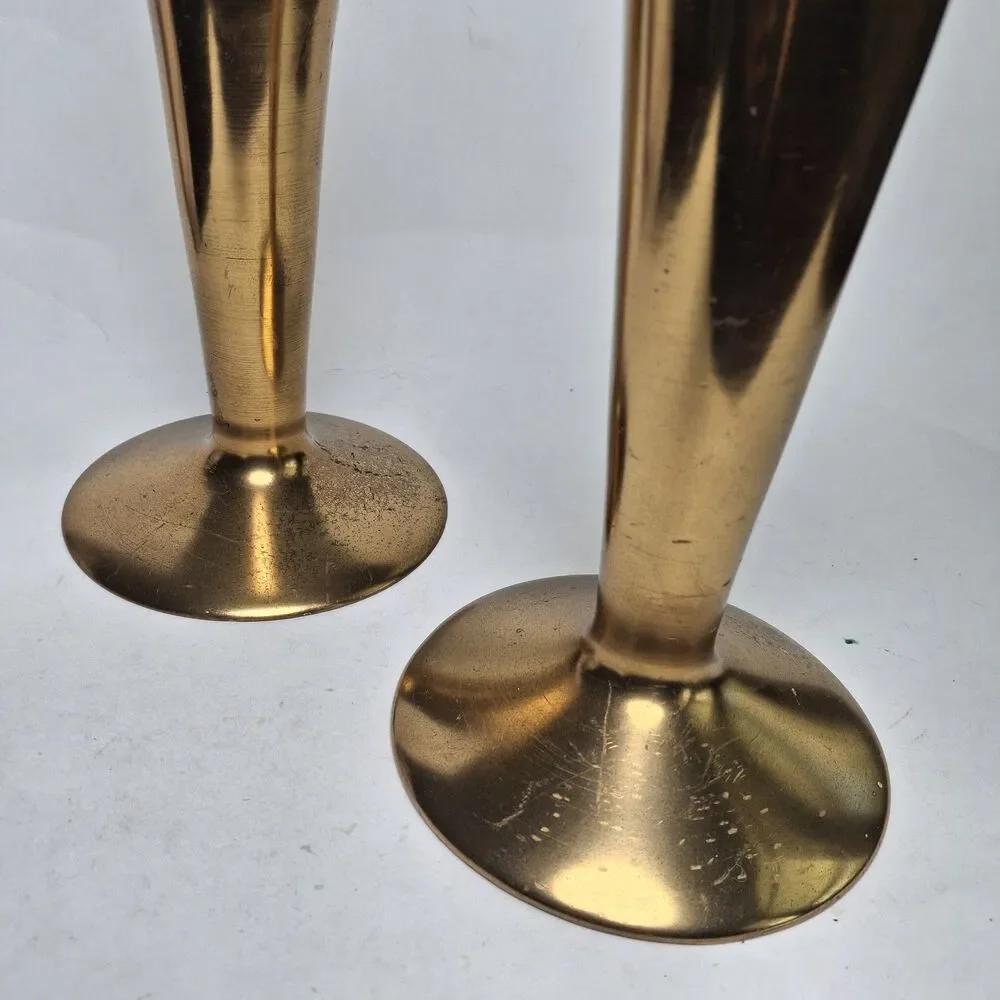 Unbranded brass candle
