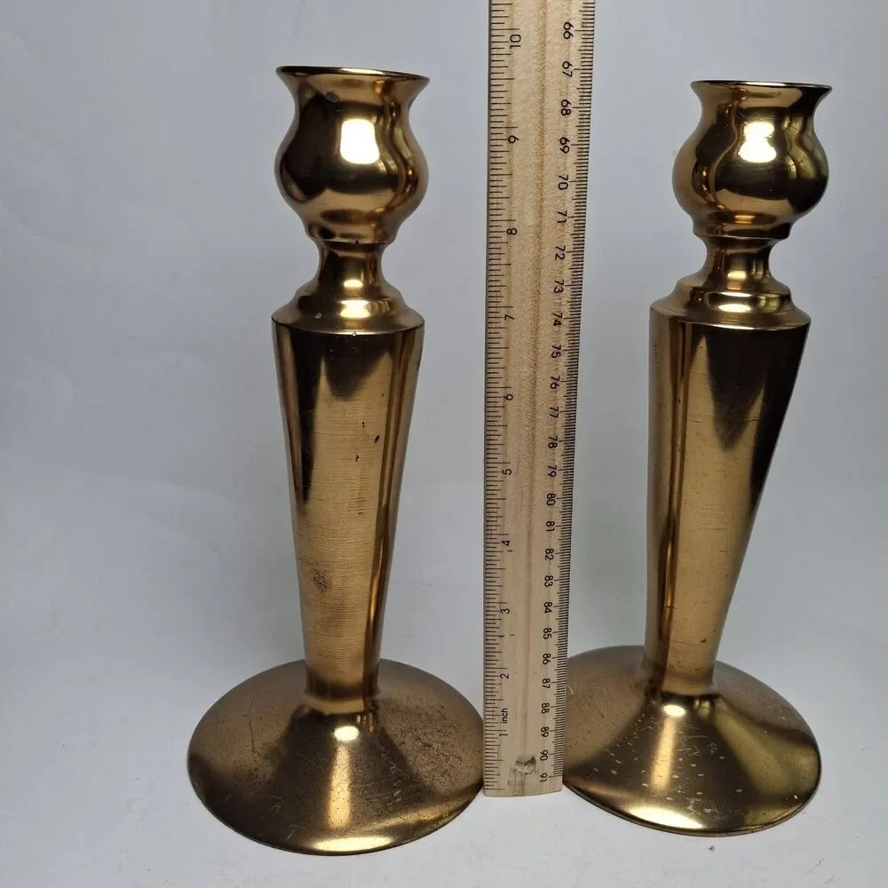 Unbranded brass candle
