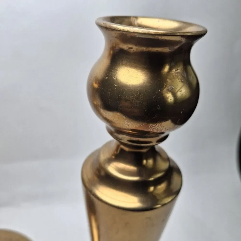 Unbranded brass candle
