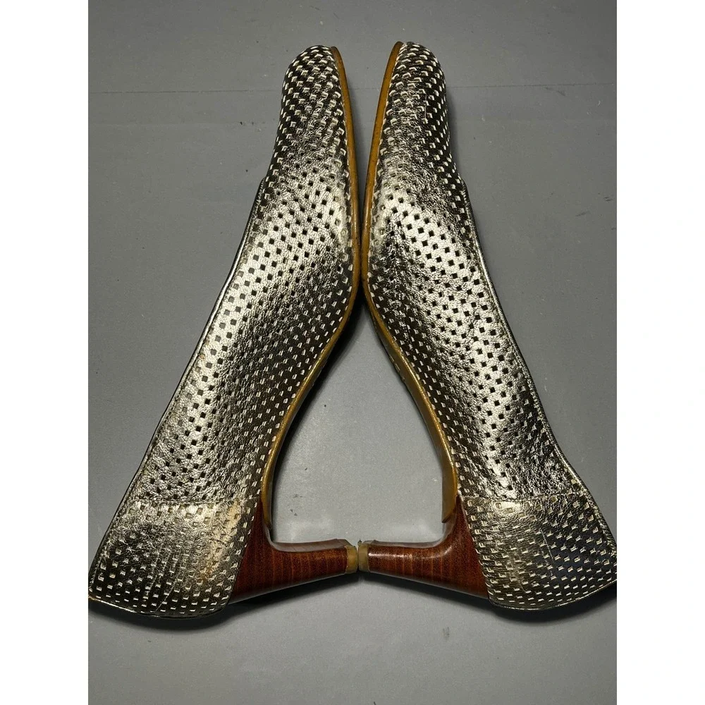 Stuart Weitzman pumps throughout