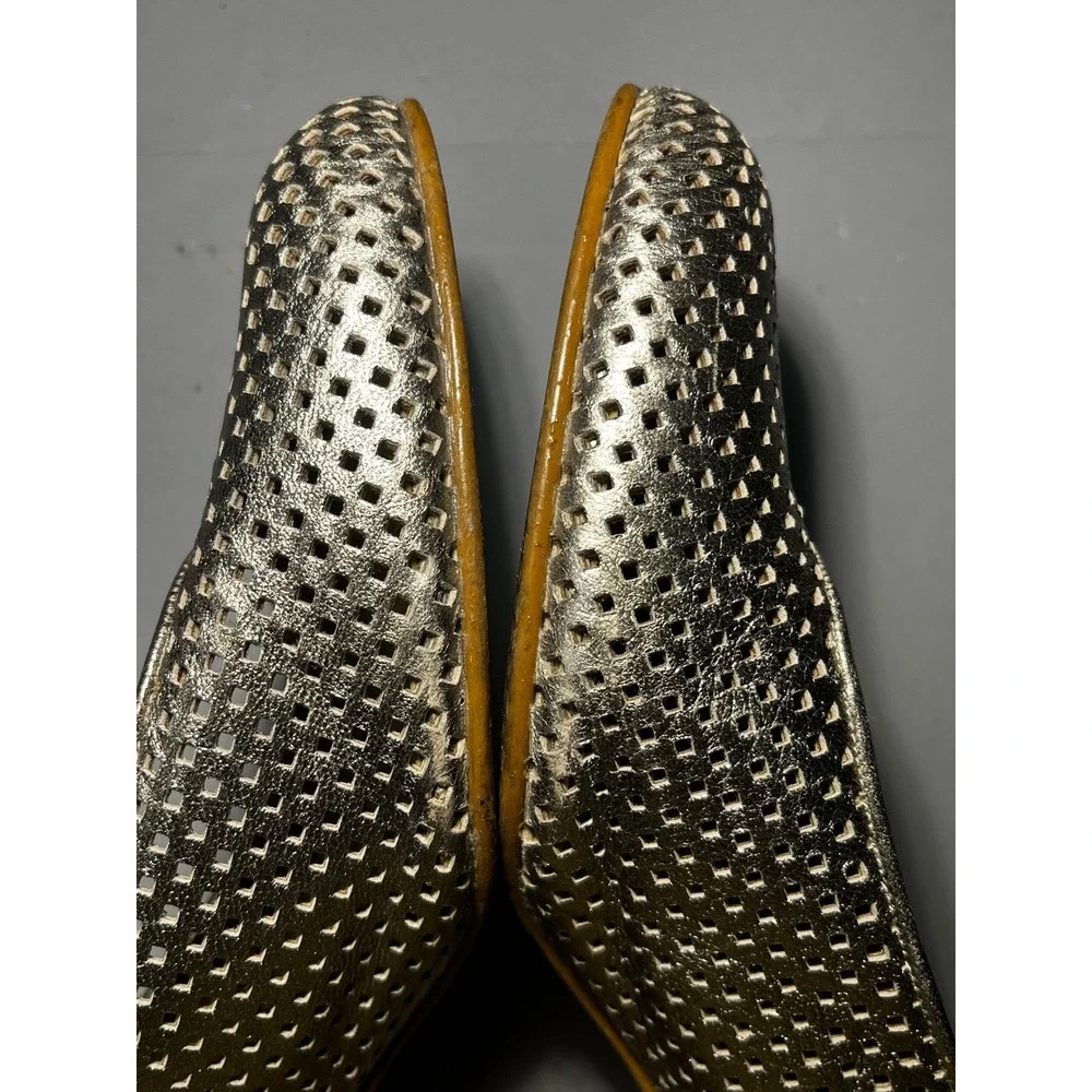 Stuart Weitzman sophisticated these size