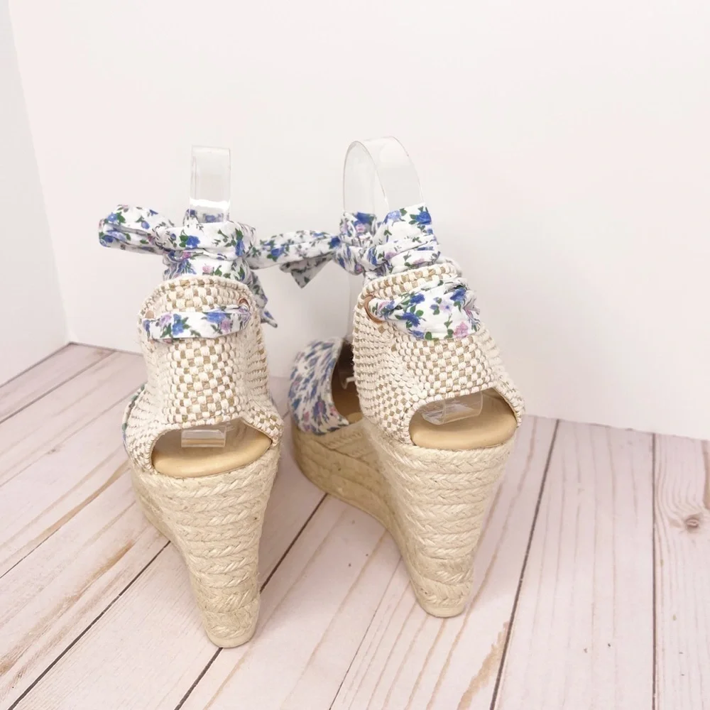 LoveShackFancy please look