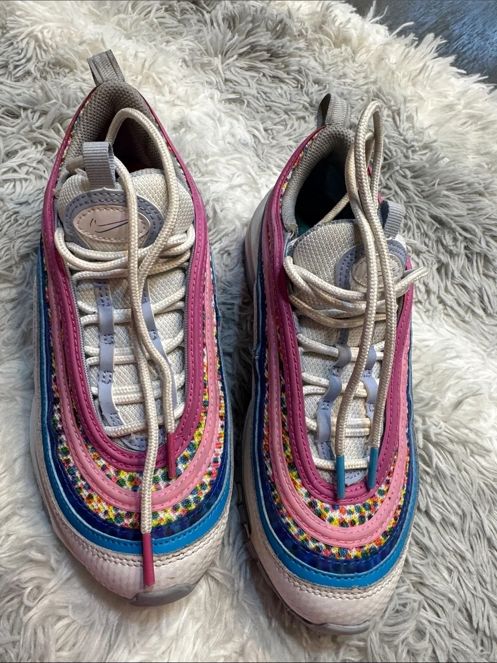 Nike eye catching