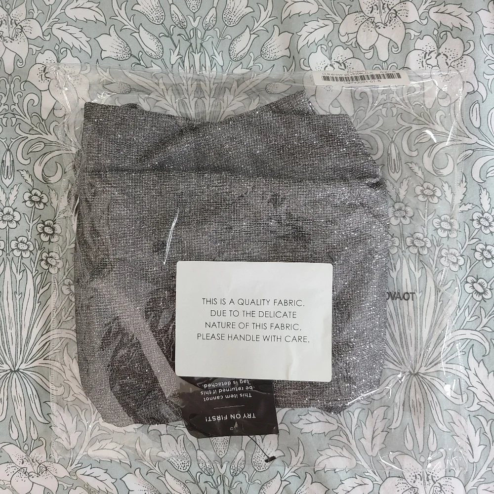 Lulus excellent nwt
