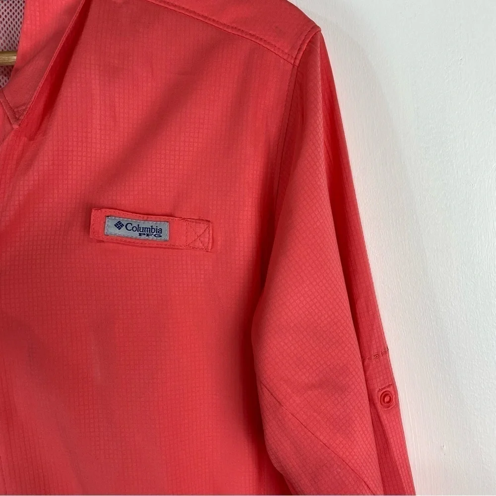 Columbia lightweight sportswear