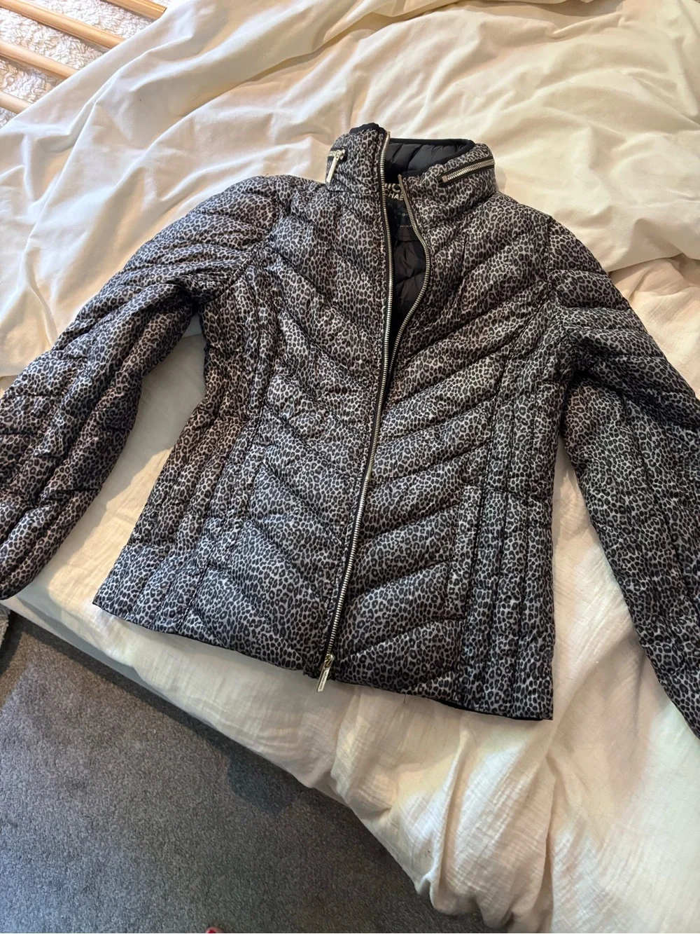 Michael Kors ✨lightweight quilted