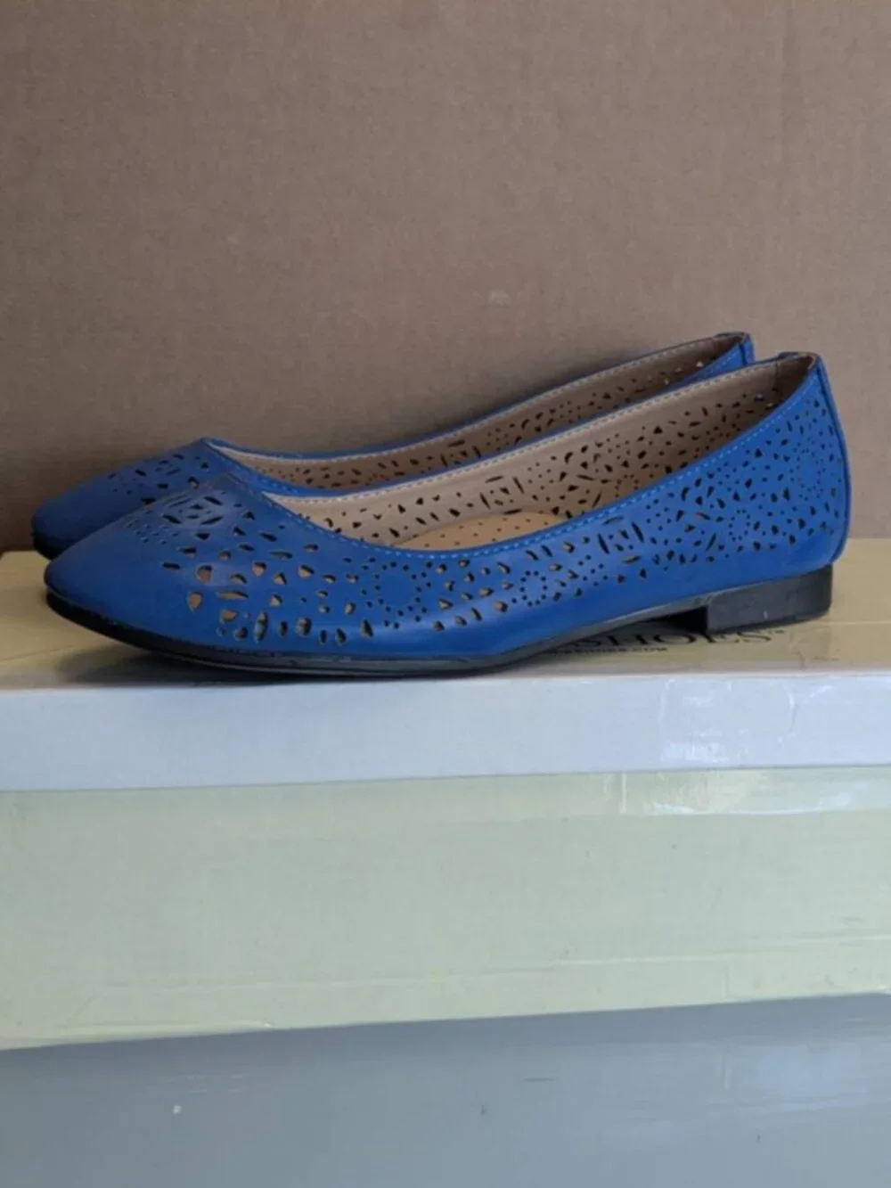 Annie Comfort leather or
