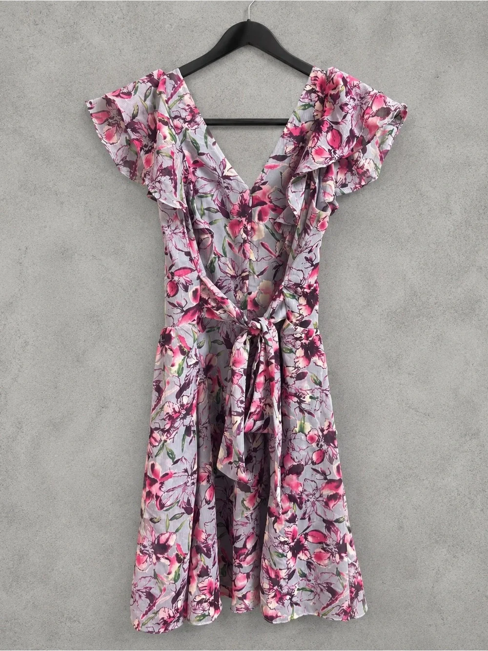 Express feminine fit