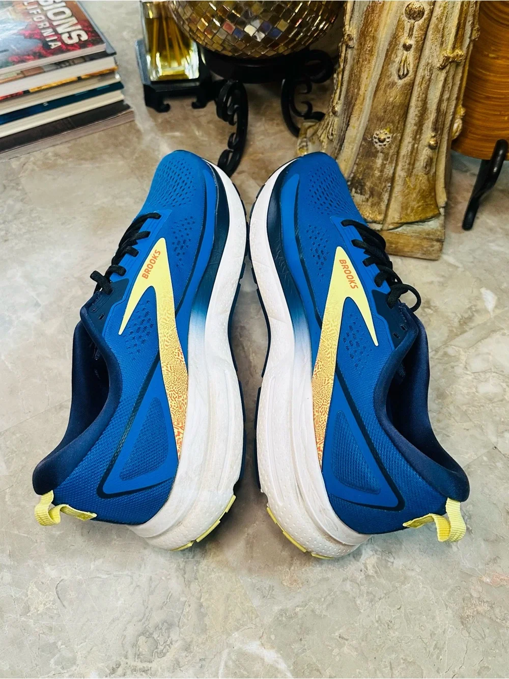 Men’s Brooks Trace 3 Royal Blue Yellow White Shoes 1104121D476 Size 12US