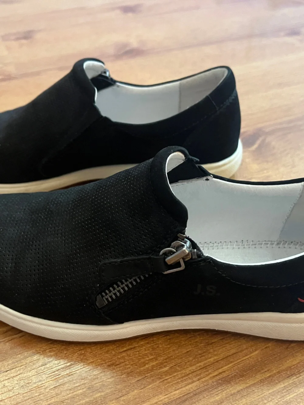 Josef Seibel casual slip