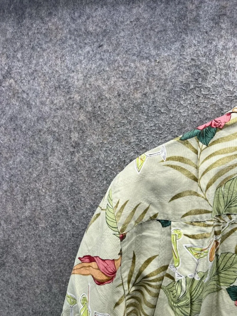 Tommy Bahama tommy bahama