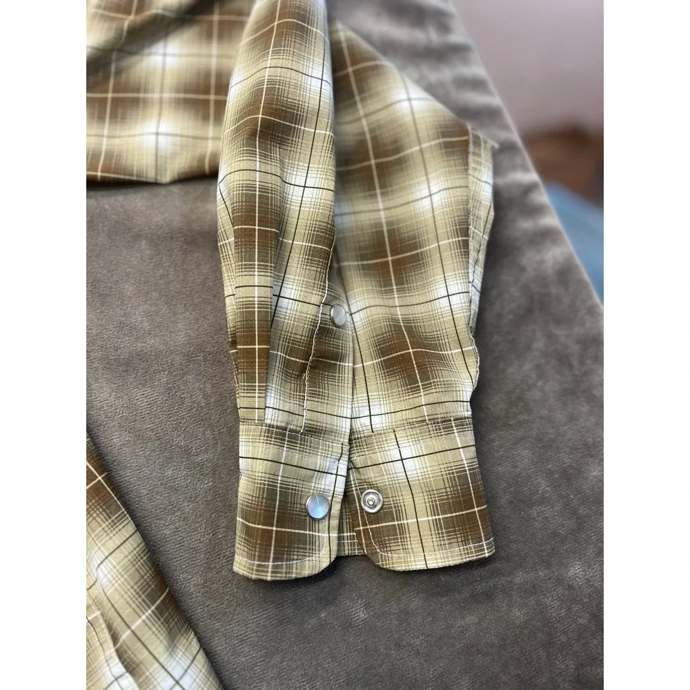 Drake Waterfowl traditional while plaid