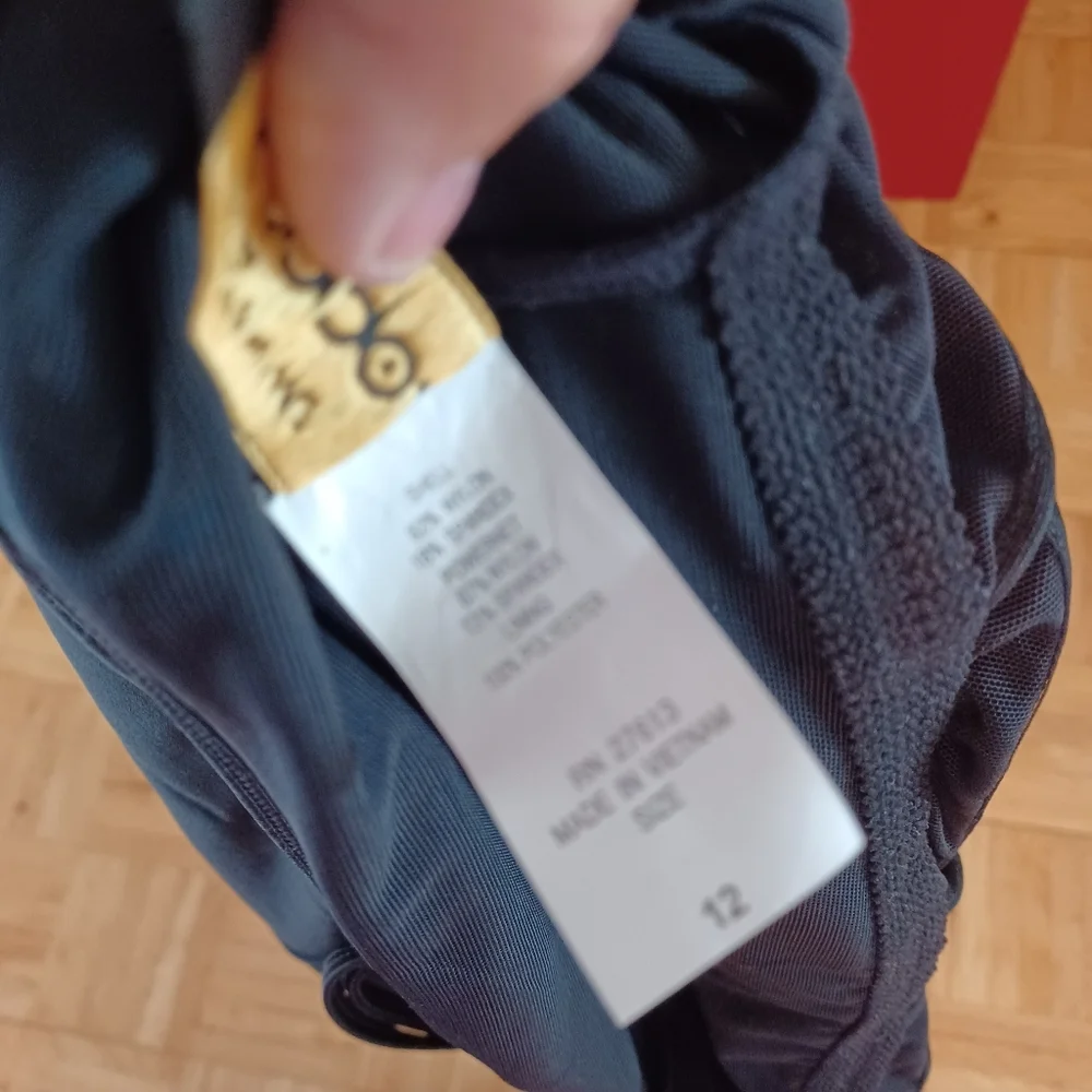 Robby Len worn once