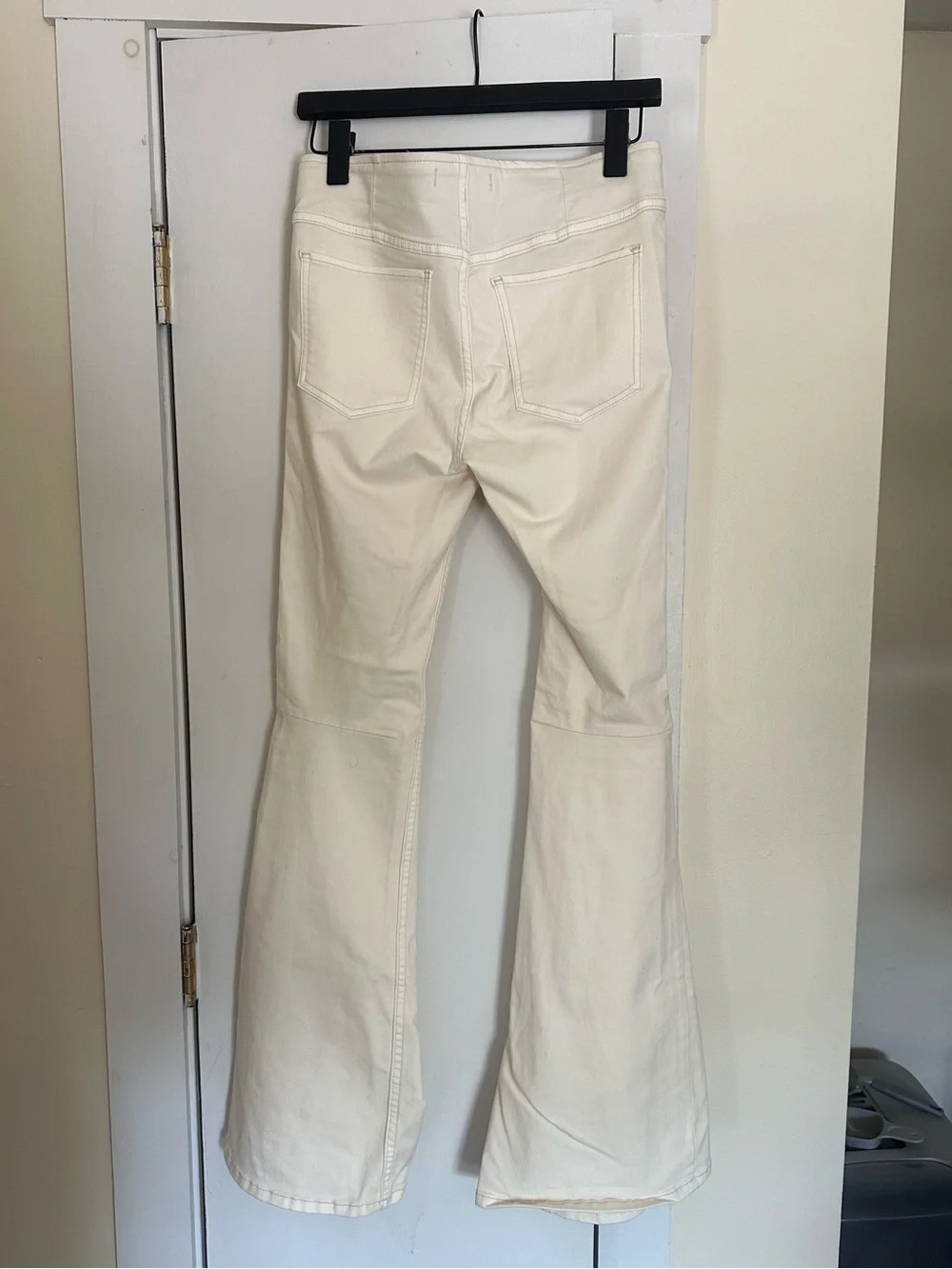 Free People Off-white bootcut Flare Jeans