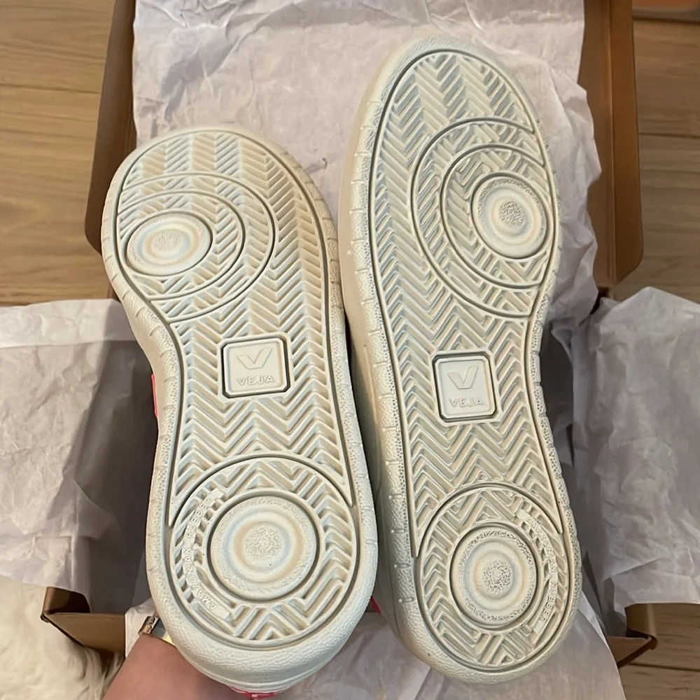 Veja brand new