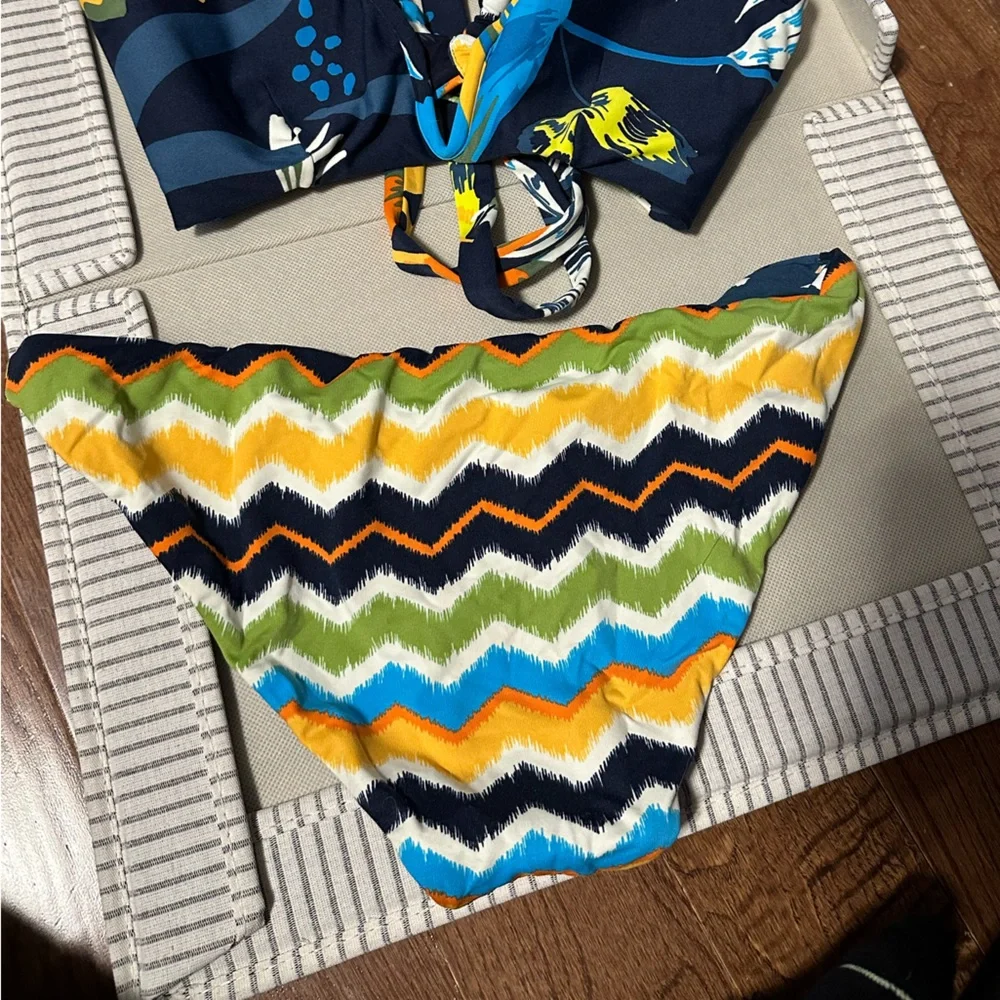 NWOT Sz XL Maaji Reversible Bottoms