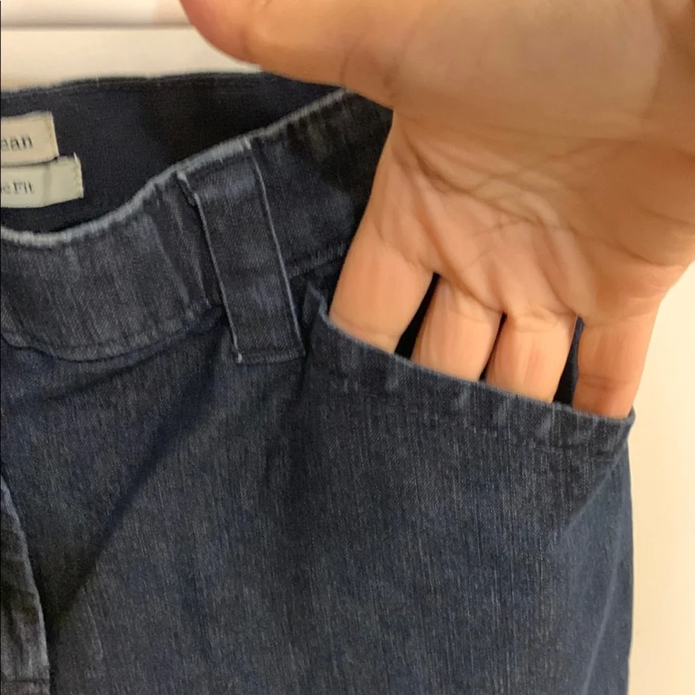 LL Bean Women's Classic Blue Jeans -classic fit in size 10