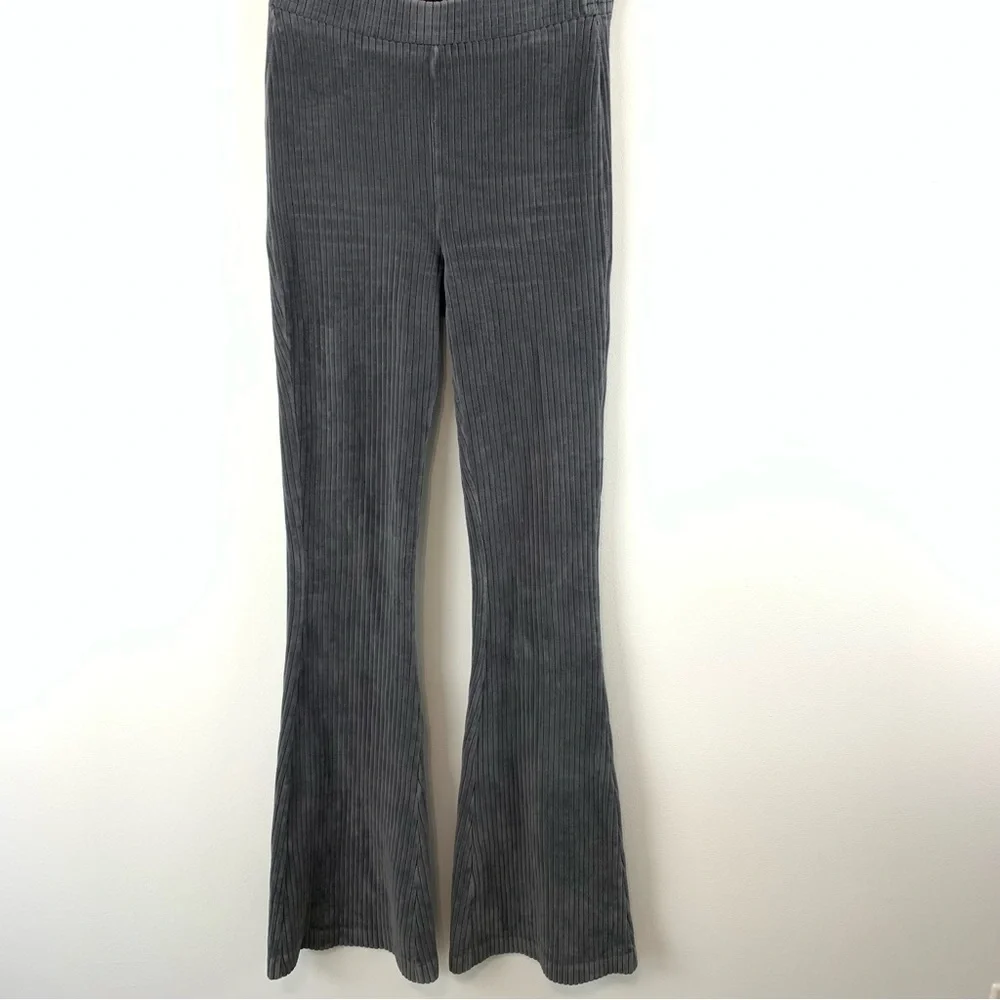 Aerie Gray Groove-on Ribbed Velour High Waisted Flare Pull On Pants Size XS