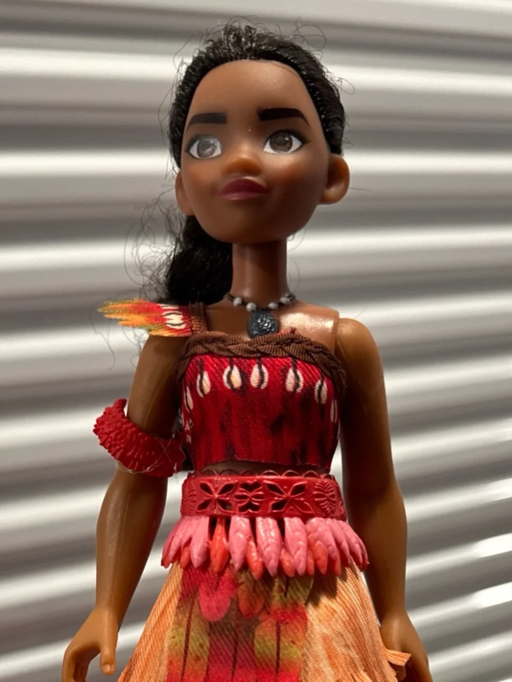 Disney musical Moana of Oceana light up doll necklace lights up