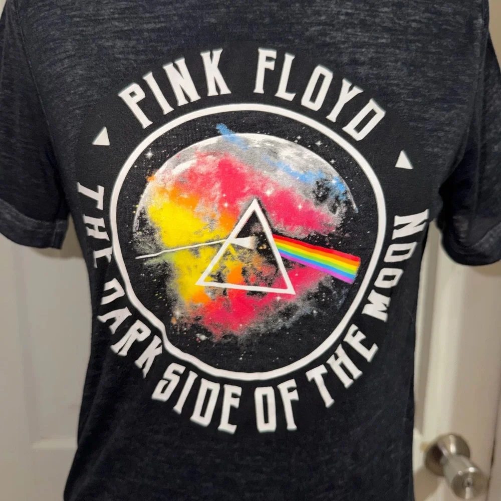 Pink Floyd soft gray
