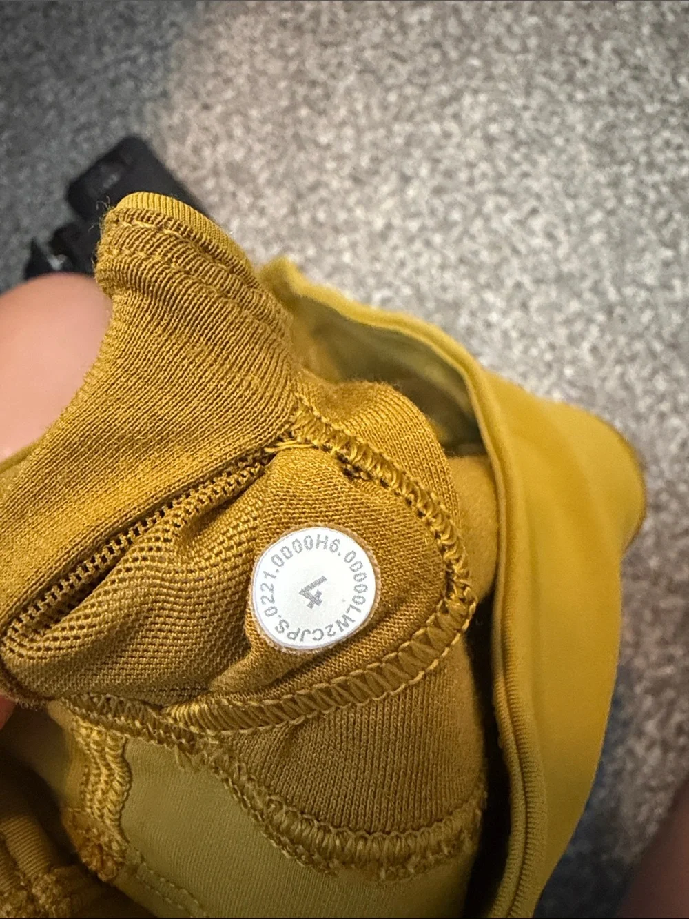 Lululemon Energy Bra High-Neck Longline Size 4 Gold Spice Mustard Yellow
