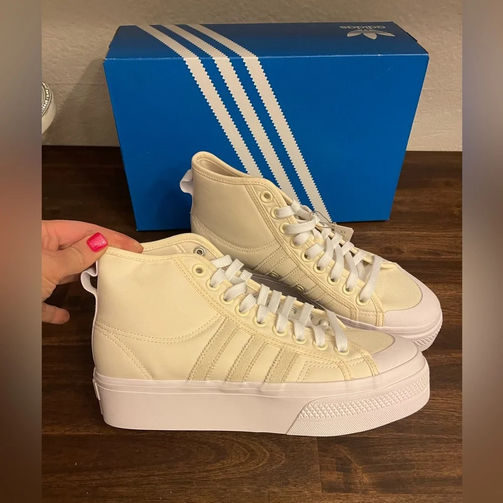 ADIDAS SHOES NIZZA PLATFORM SIZE 8.5 MID WONDER WHITE / WHITE‎ ATHLETIC SNEAKERS