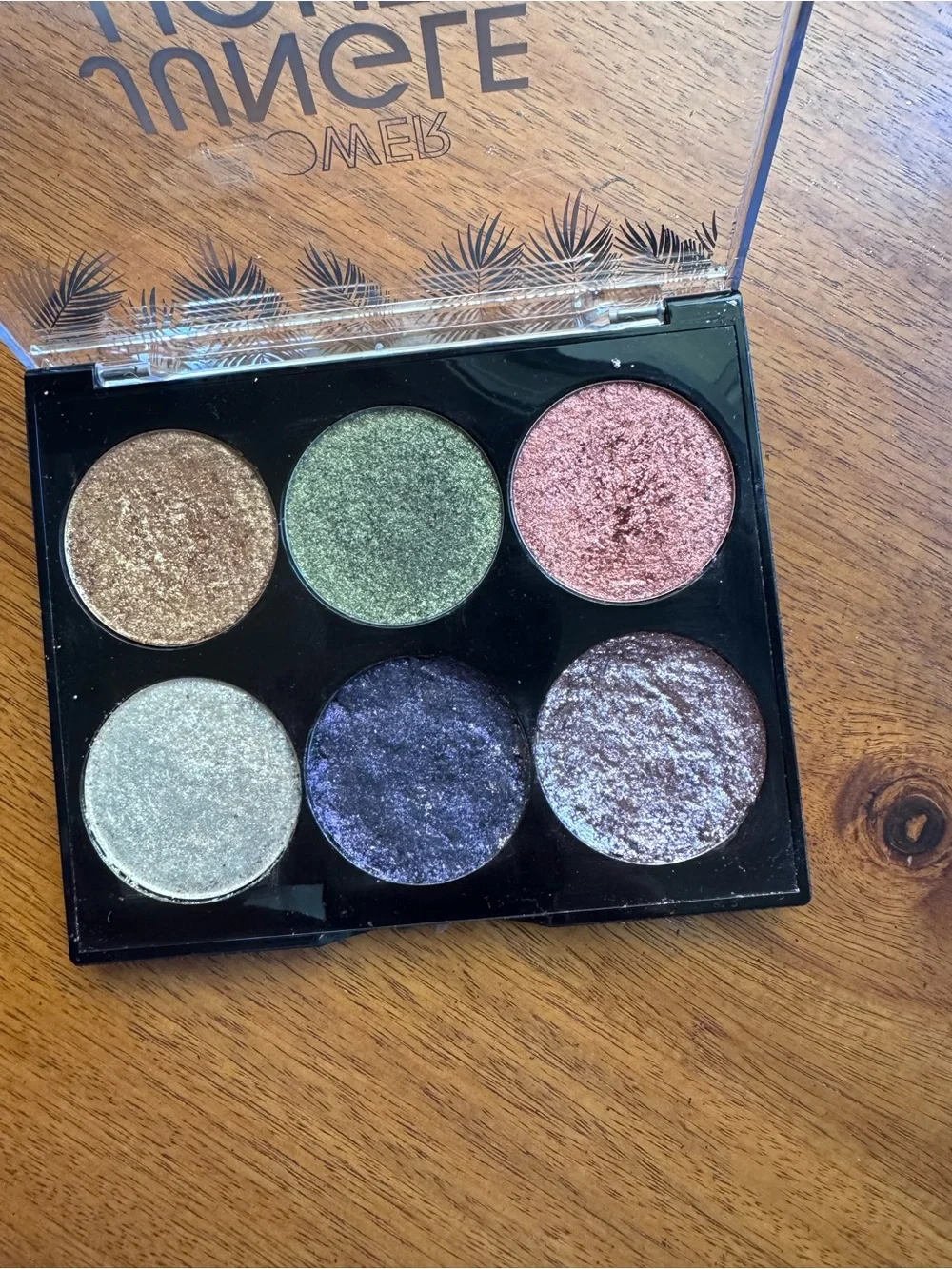 Flower purple eyeshadow