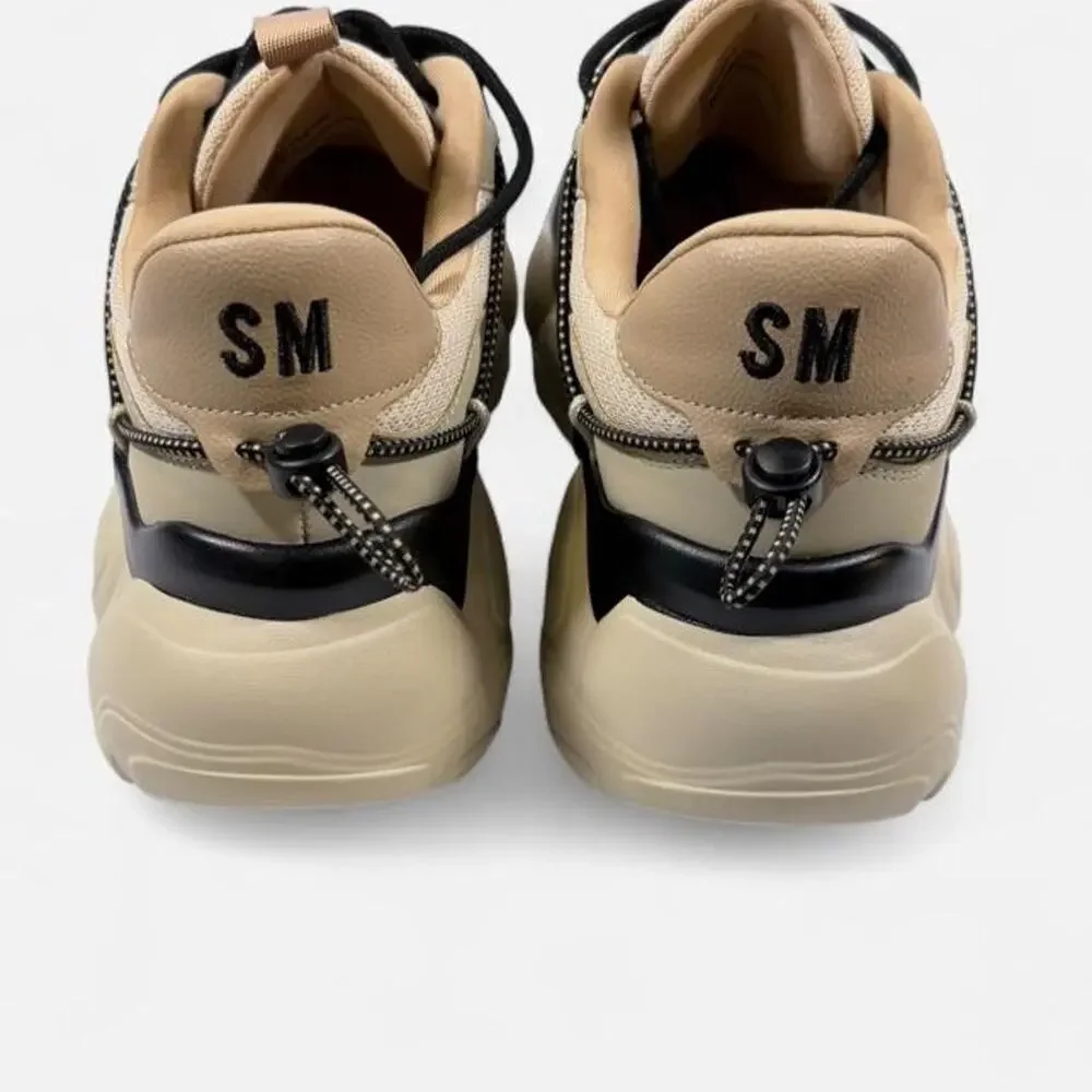 Steve Madden tags out us