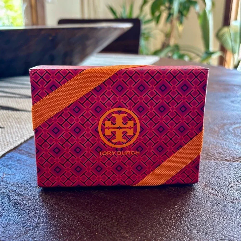 Tory Burch tory burch