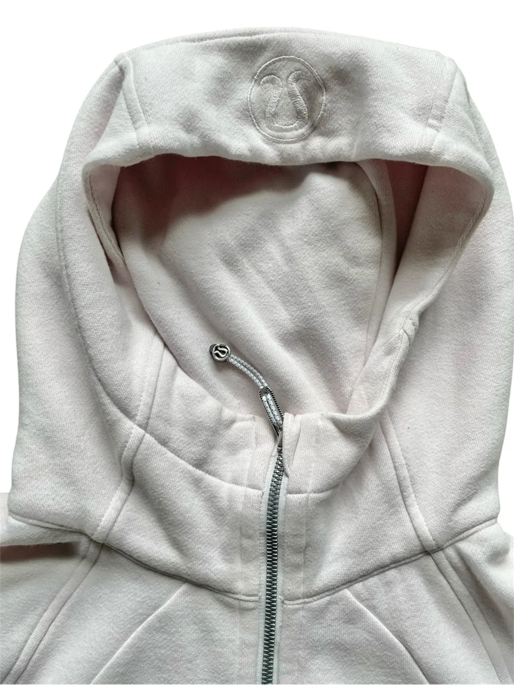 lululemon athletica pre owned