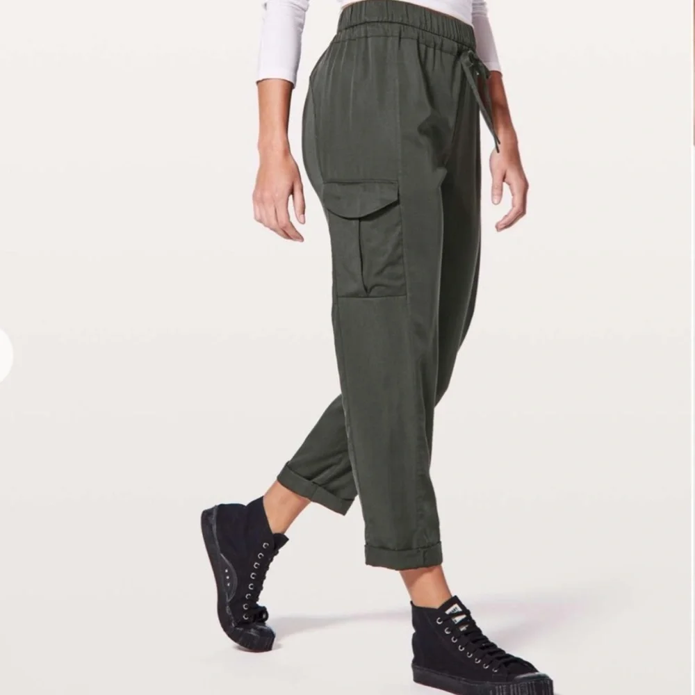 lululemon athletica relaxed cargo