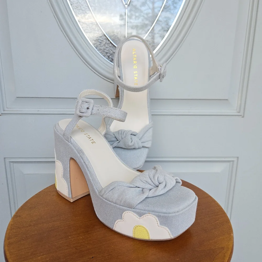 Altard State women light