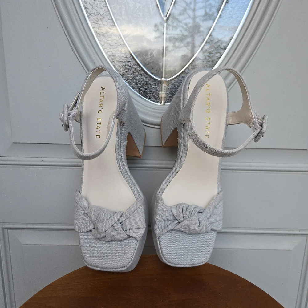 Altard State women light