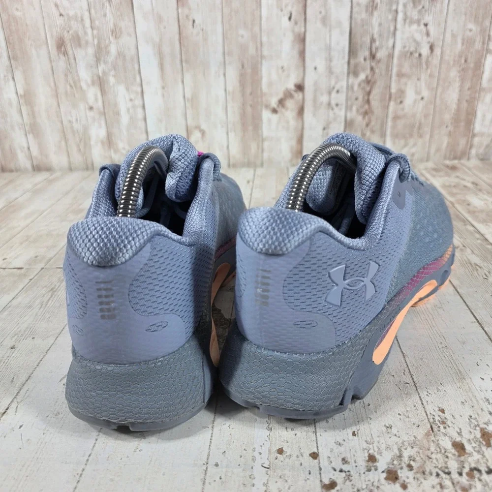 Under Armour performance cushioned shape