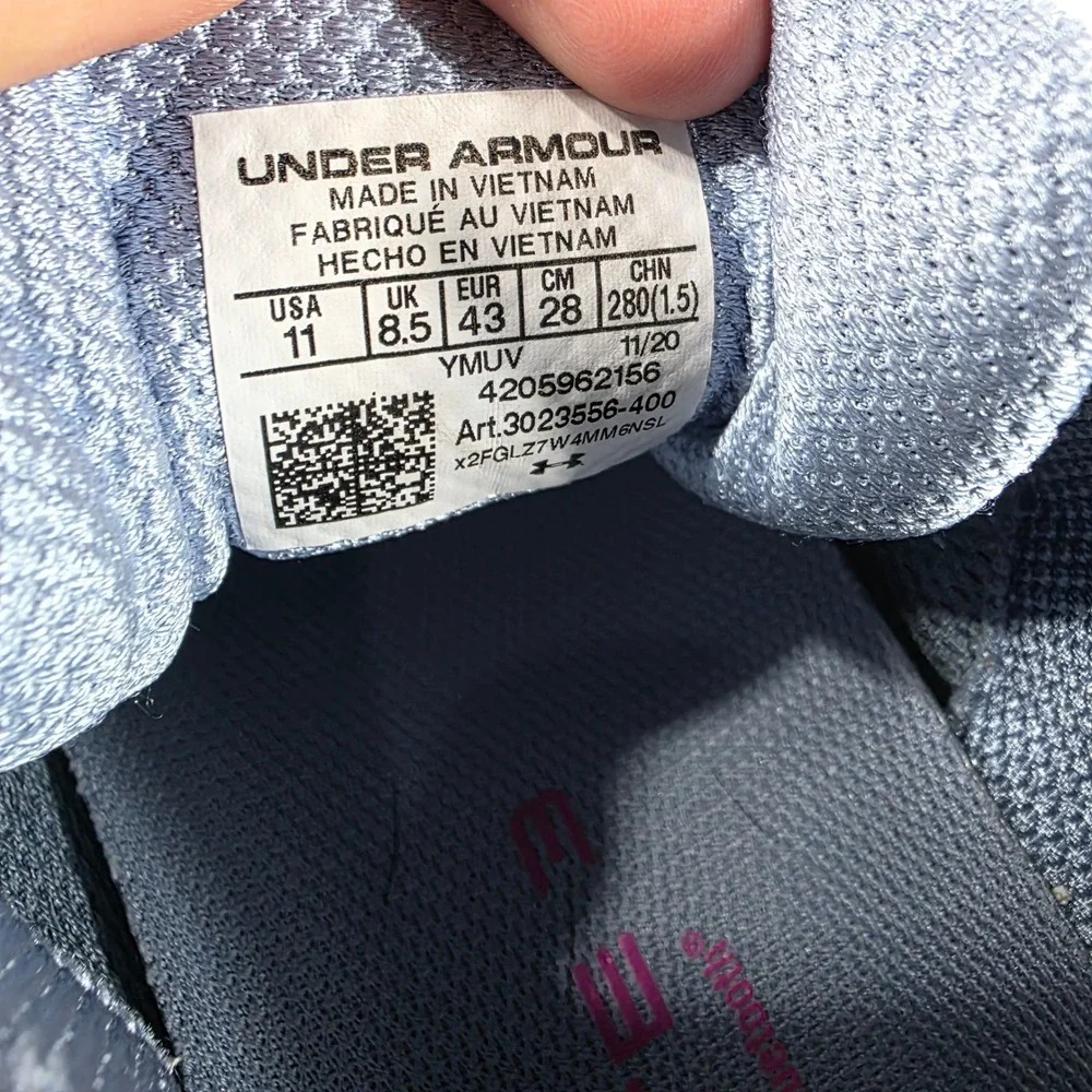 Under Armour style feel