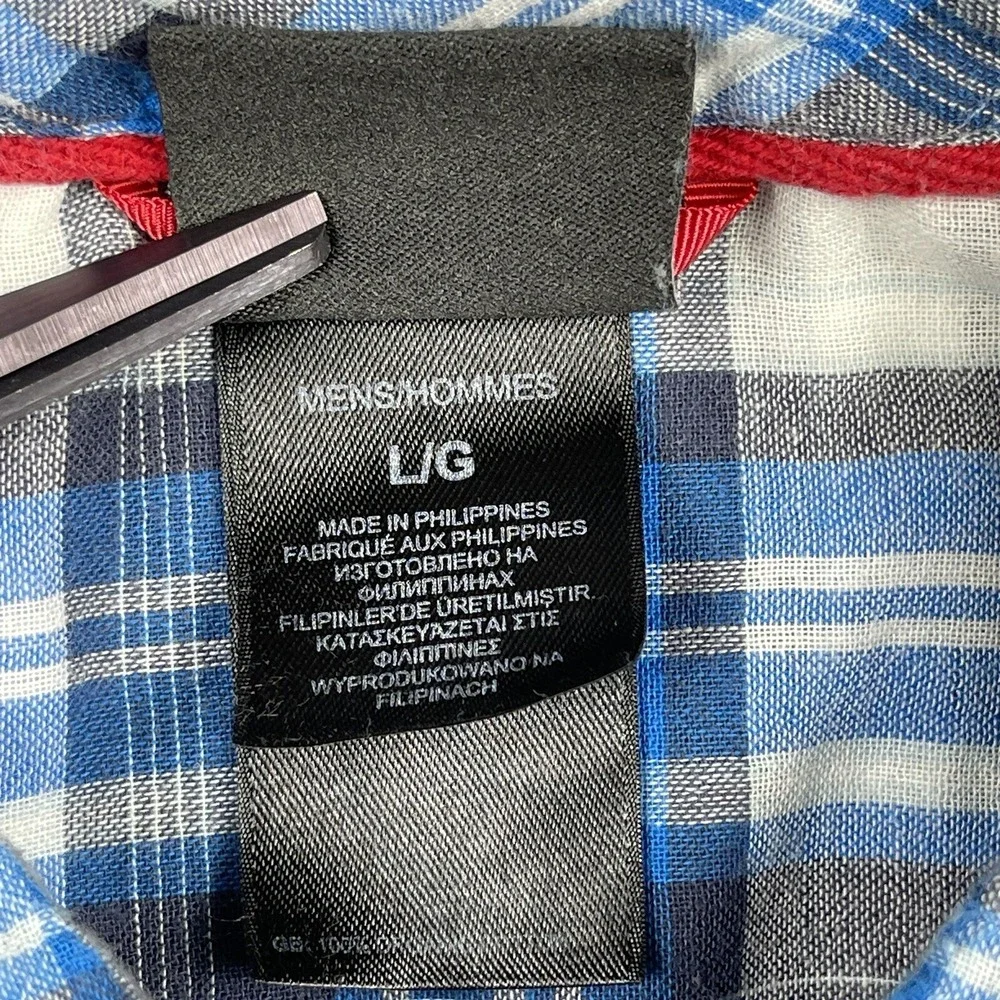 The North Face button missing
