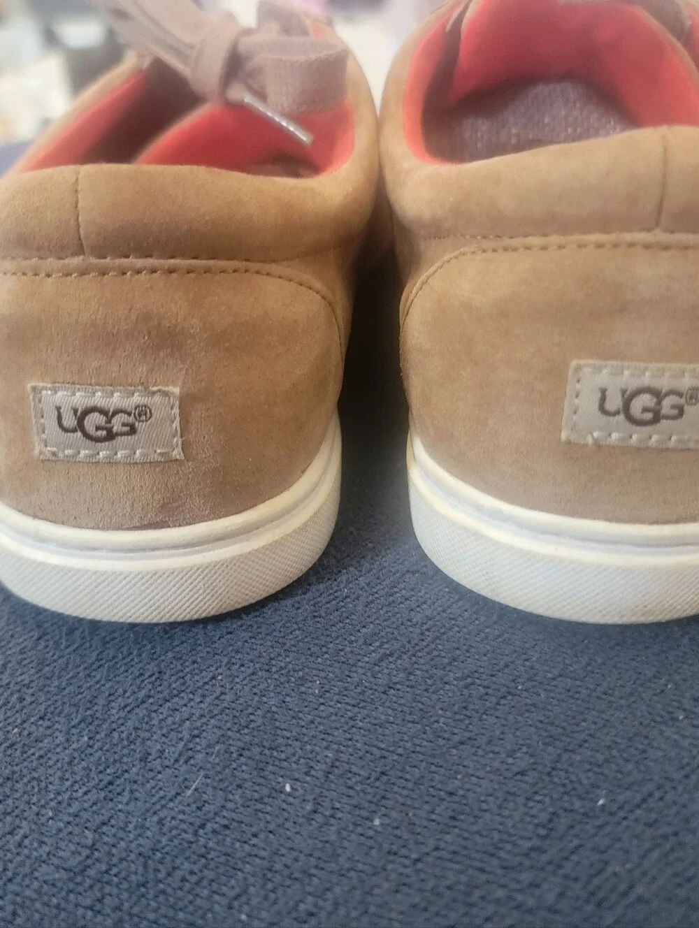 UGG casual low