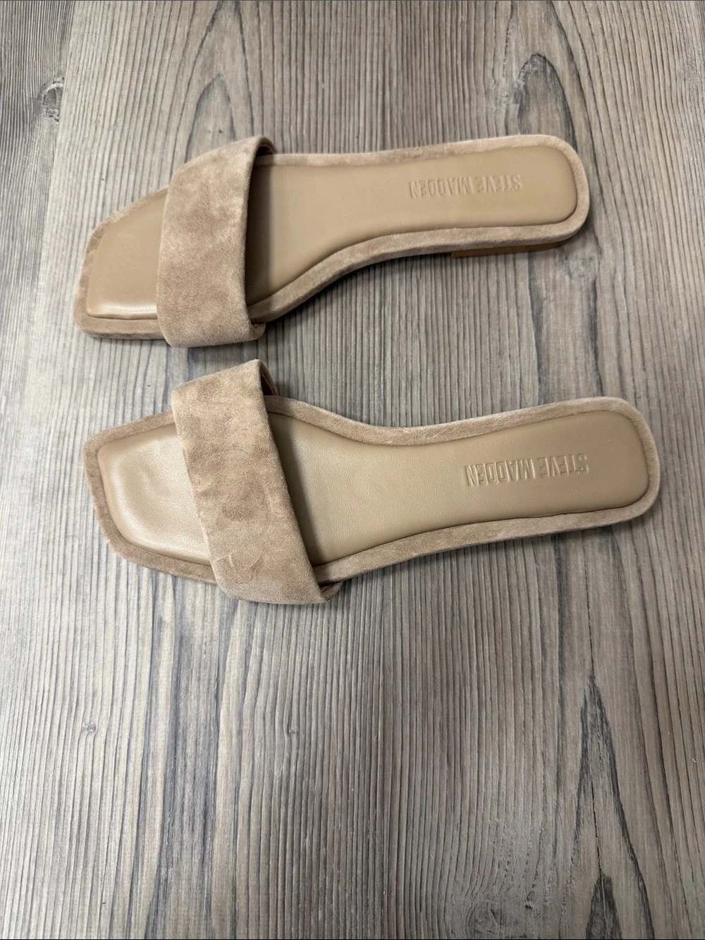 Steve Madden minimalist slide