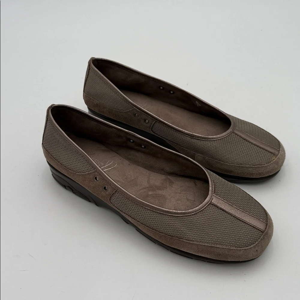 AEROSOLES everyday good