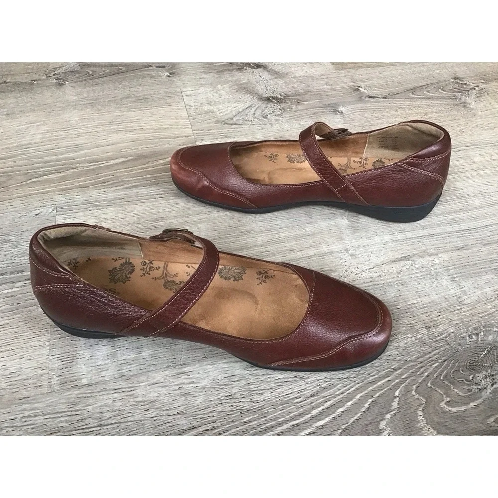 Taos Footwear welcome my