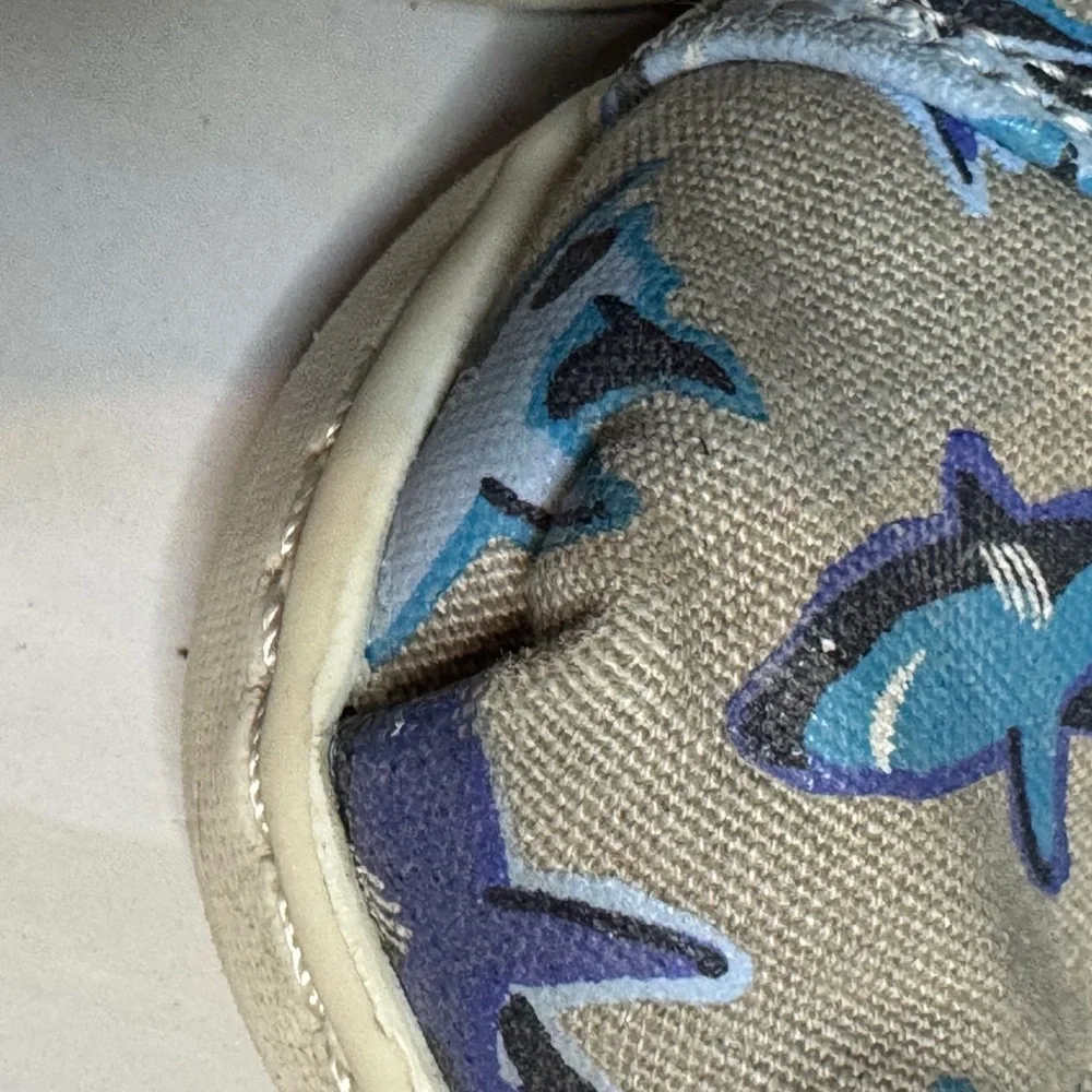 Toms 🦈 toddler