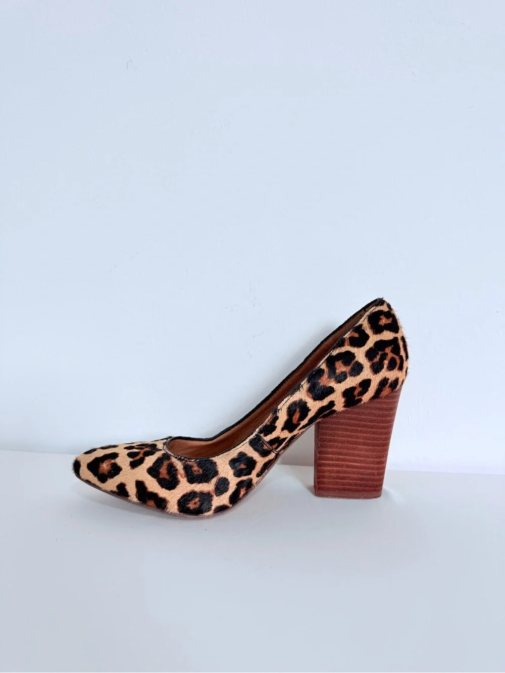 DSW chic crown