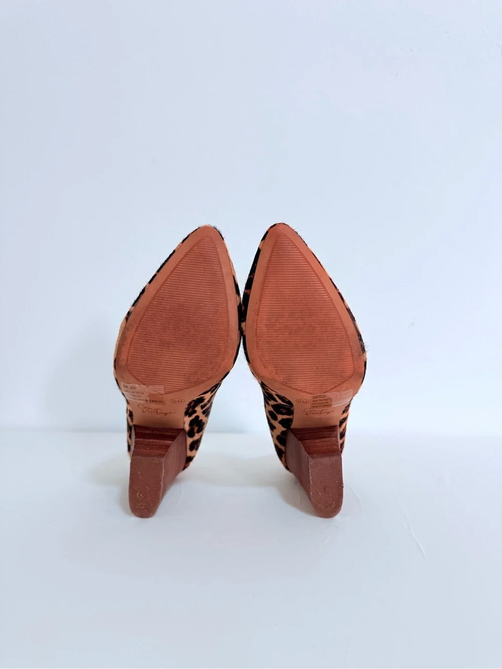 DSW chic crown