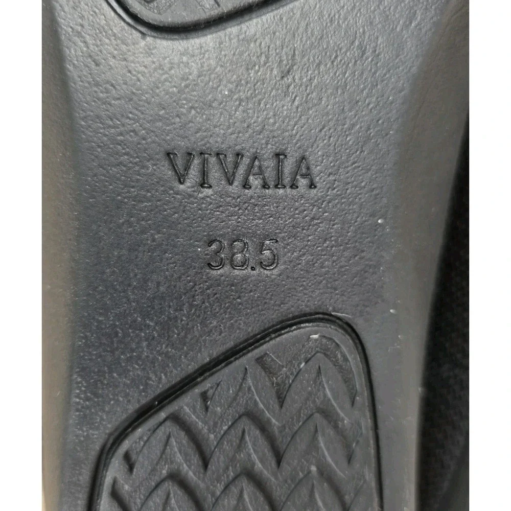 Vivaia claire walker