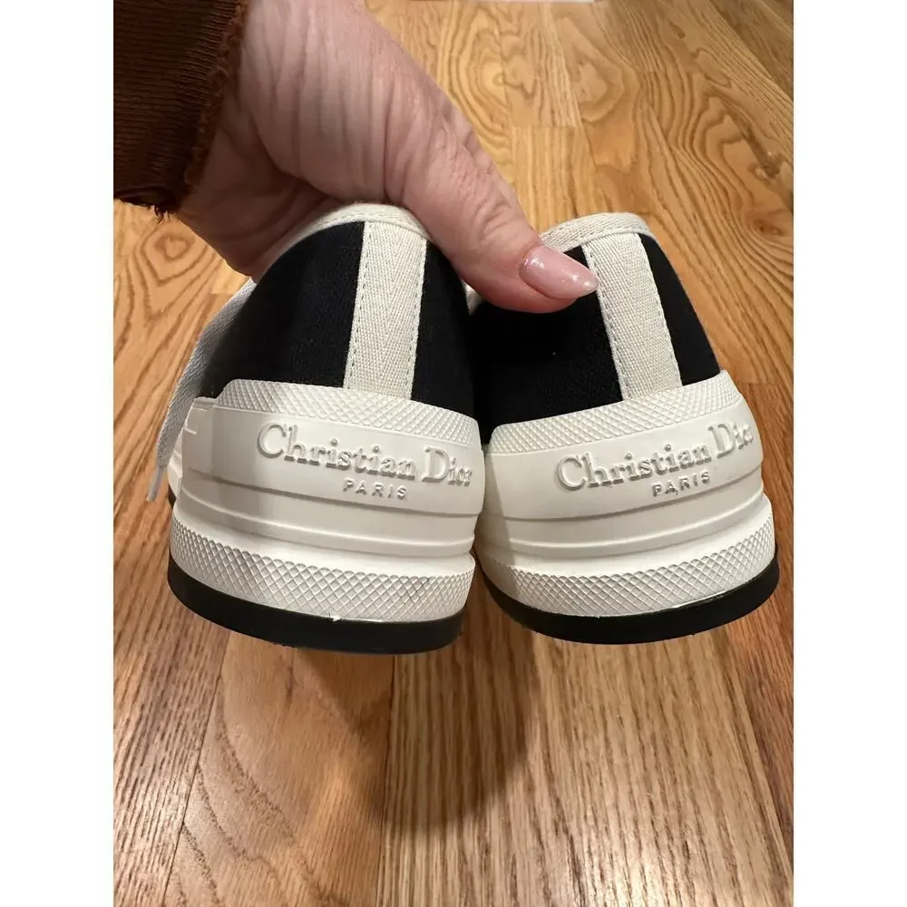 Dior christian walk