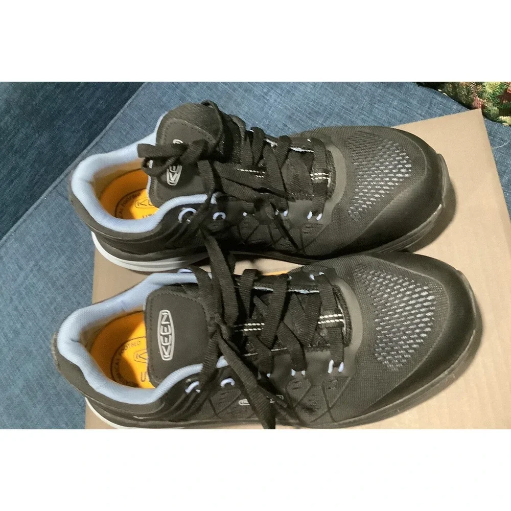 Keen steel toe